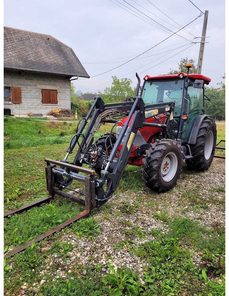 McCORMICK CX75 LE - Komunální traktor: obrázek 1 McCORMICK CX75 LE - Komunální traktor: obrázek 1