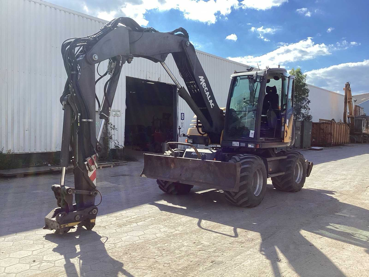 Mecalac 714MW - Autojeřáb: obrázek 1 Mecalac 714MW - Autojeřáb: obrázek 1
