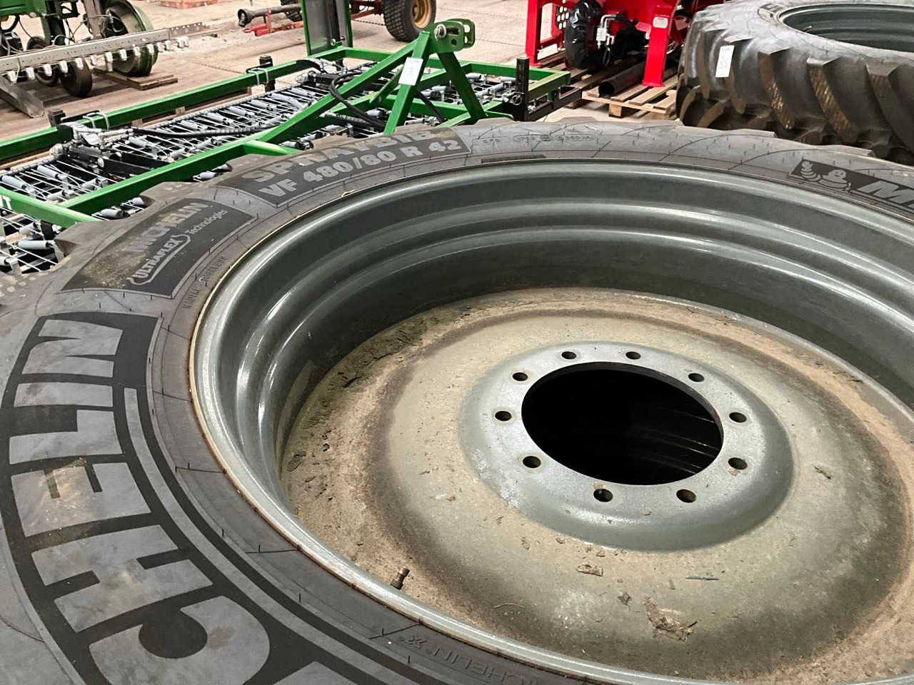 Michelin Spraybib - Pneumatiky a ráfky pro Traktor: obrázek 5 Michelin Spraybib - Pneumatiky a ráfky pro Traktor: obrázek 5