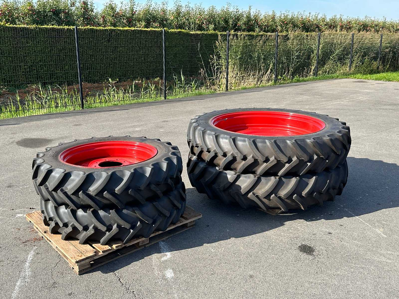 Mitas AC85 - Pneumatiky a ráfky pro Traktor: obrázek 1 Mitas AC85 - Pneumatiky a ráfky pro Traktor: obrázek 1