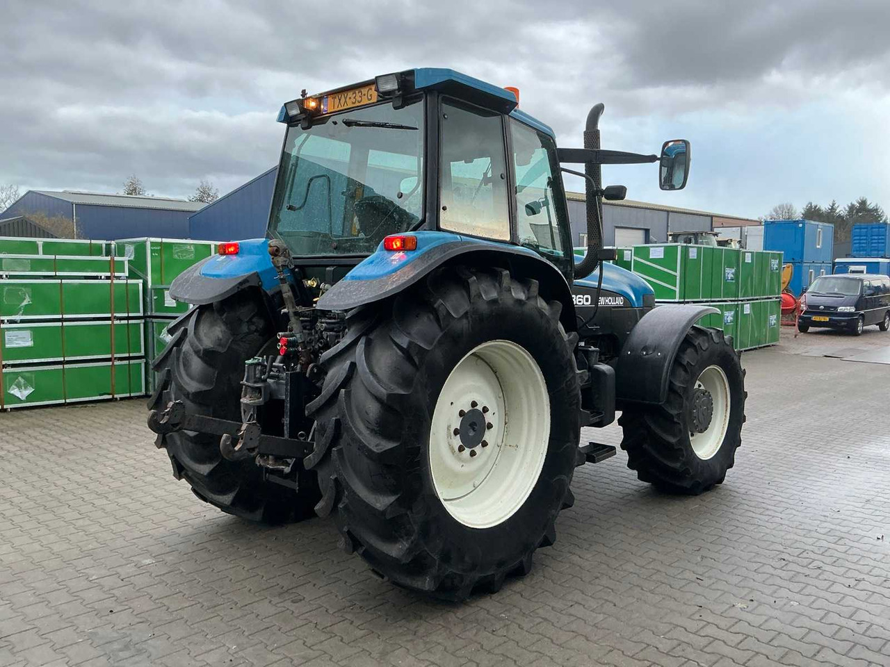 NEW HOLLAND 8360 ALL-WHEEL DRIVE FARM TRACTOR - Traktor: obrázek 4 NEW HOLLAND 8360 ALL-WHEEL DRIVE FARM TRACTOR - Traktor: obrázek 4
