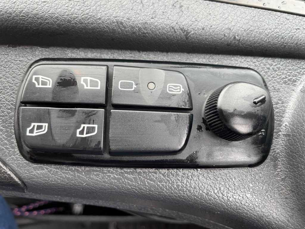 Nákladní auto 2014 MERCEDES-BENZ ATEGO REFRIGERATED TRUCK: obrázek 11 Nákladní auto 2014 MERCEDES-BENZ ATEGO REFRIGERATED TRUCK: obrázek 11