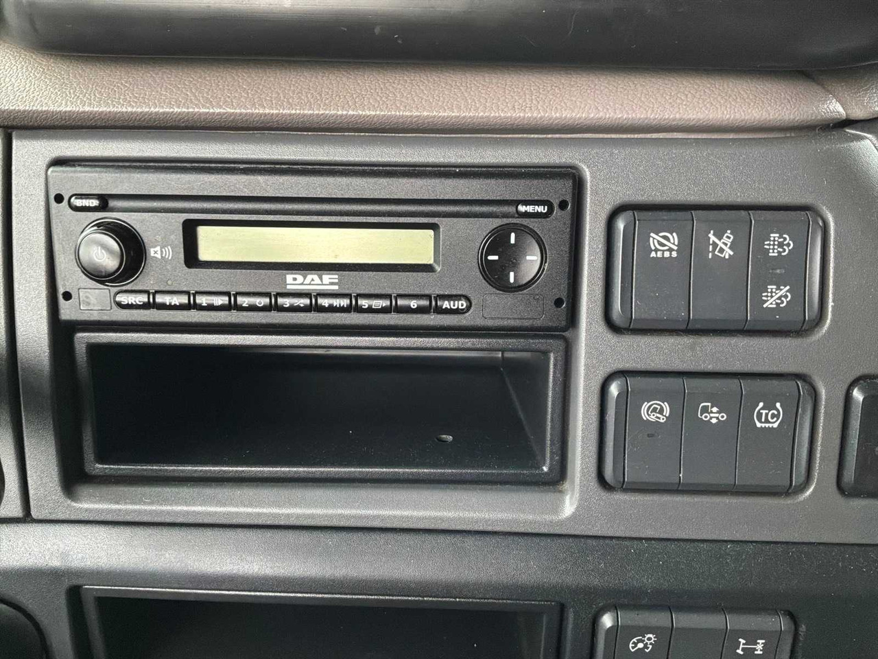 Nákladní auto 2021 DAF XF480 FT SUPER SPACE CAB SEMI-TRAILER TRACTOR 56-BZX-5: obrázek 11 Nákladní auto 2021 DAF XF480 FT SUPER SPACE CAB SEMI-TRAILER TRACTOR 56-BZX-5: obrázek 11