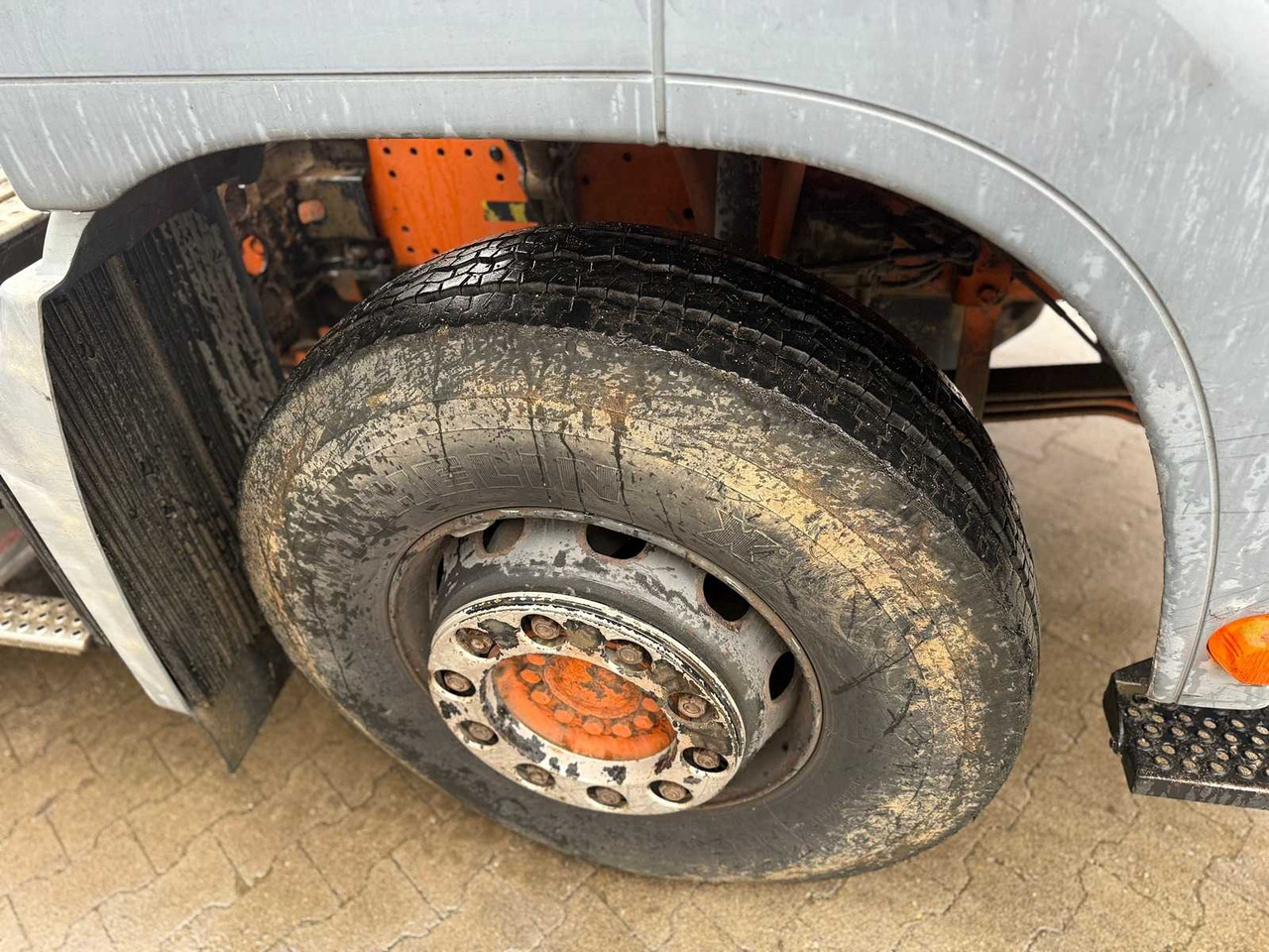 MAN - TGA 26.414 FDC - TRUCK - 2003 - Nákladní auto: obrázek 5 MAN - TGA 26.414 FDC - TRUCK - 2003 - Nákladní auto: obrázek 5