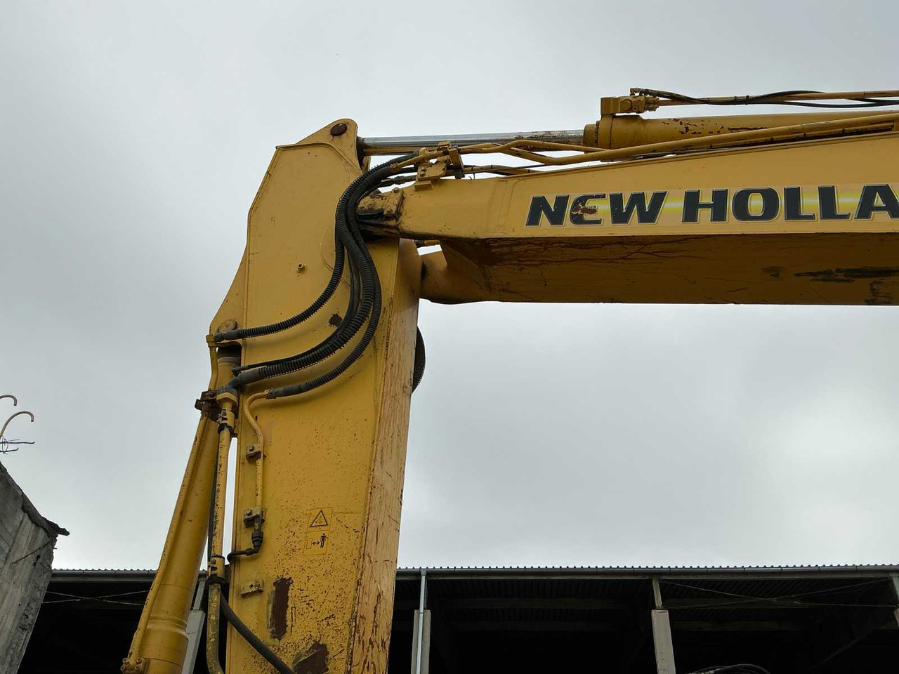 Pásové rýpadlo New Holland E235BSR-2: obrázek 30