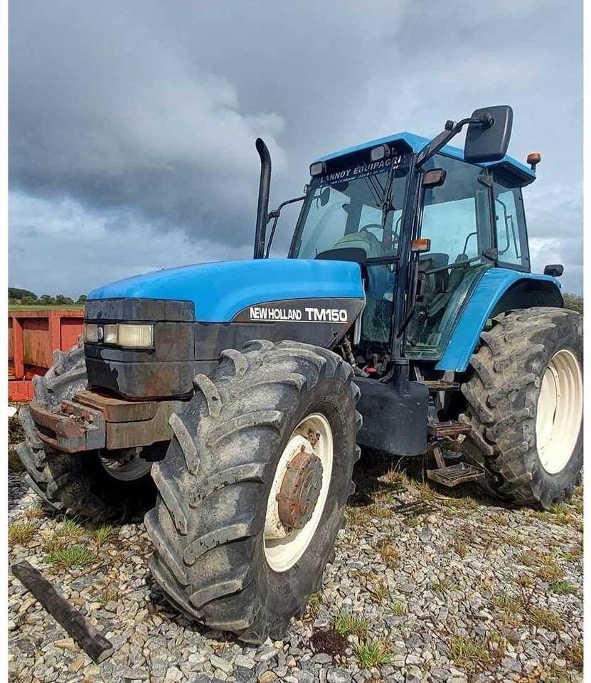 New Holland TM150 - Traktor: obrázek 4 New Holland TM150 - Traktor: obrázek 4