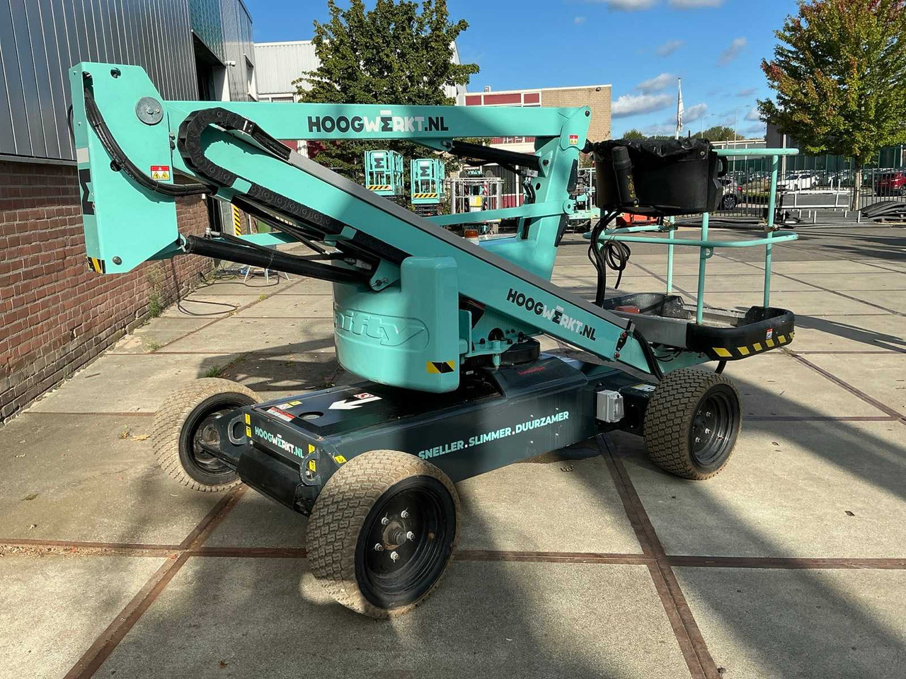Niftylift HR12LE 2x4 MK2 - Pracovní plošina: obrázek 5 Niftylift HR12LE 2x4 MK2 - Pracovní plošina: obrázek 5