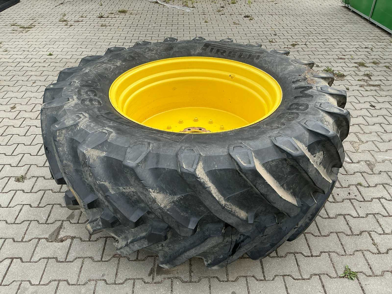 Pirelli TM800 - Pneumatiky a ráfky pro Traktor: obrázek 5 Pirelli TM800 - Pneumatiky a ráfky pro Traktor: obrázek 5