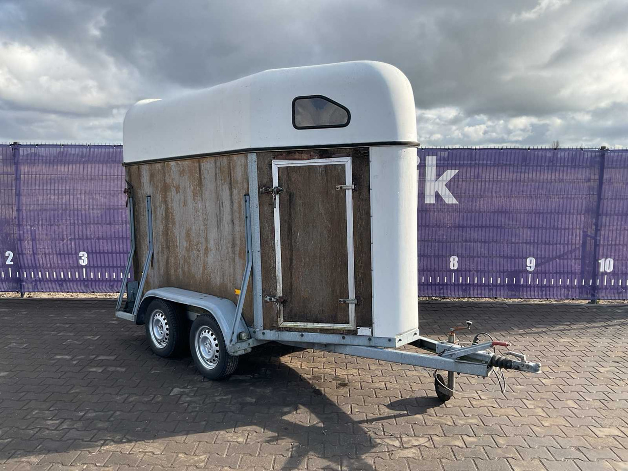 2001 - HOTRARIJS - VT - HORSE TRAILER - Přívěs: obrázek 2 2001 - HOTRARIJS - VT - HORSE TRAILER - Přívěs: obrázek 2