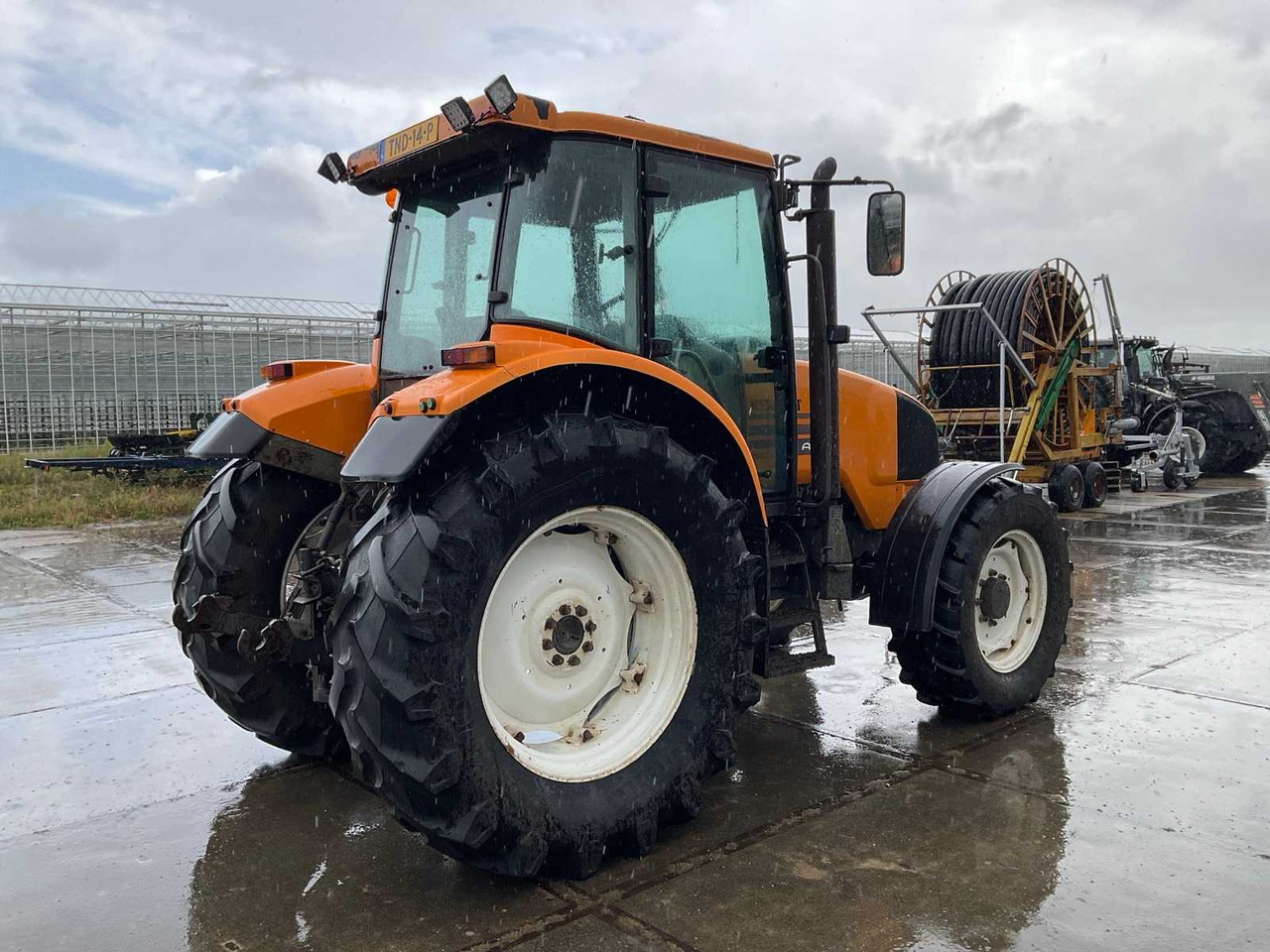 Renault 610RZ Ares - Traktor: obrázek 5 Renault 610RZ Ares - Traktor: obrázek 5