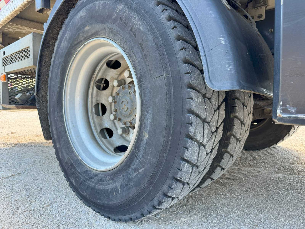 Nákladní automobil valníkový/ Plošinový, Auto s hydraulickou rukou Risa Renault D14 G2T TARIÈRE: obrázek 19