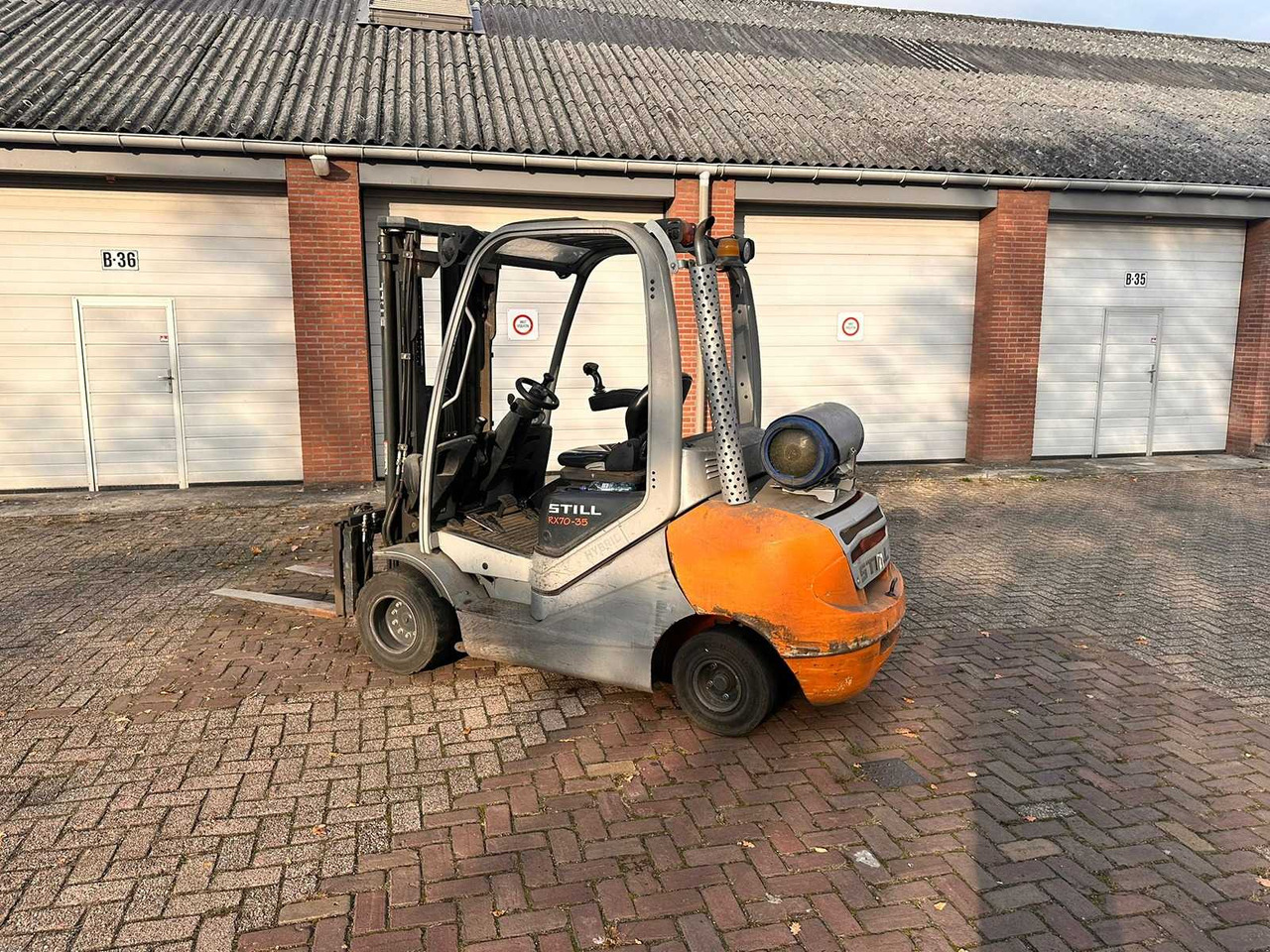 STILL - 2012 - RX70-35 - FORKLIFT TRUCK - Vysokozdvižný vozík: obrázek 2 STILL - 2012 - RX70-35 - FORKLIFT TRUCK - Vysokozdvižný vozík: obrázek 2