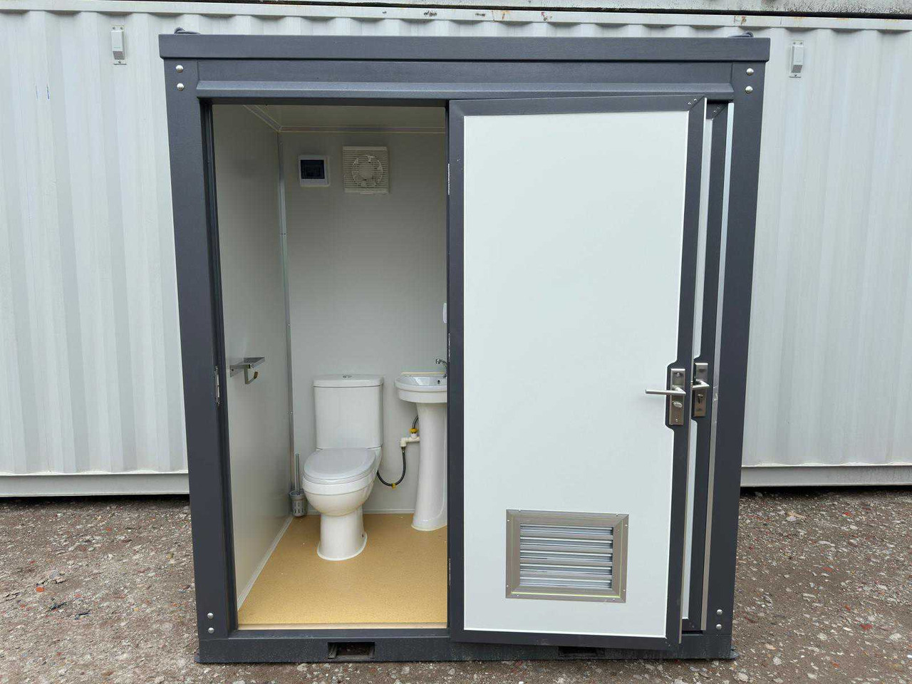 Stahlworks Double - Obytná buňka: obrázek 4 Stahlworks Double - Obytná buňka: obrázek 4