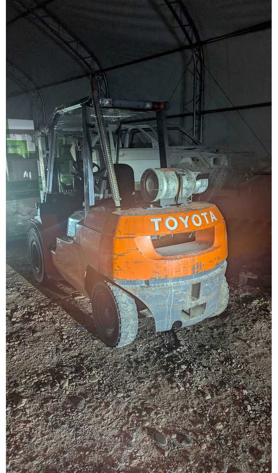 TOYOTA 02-7FG40 FORKLIFT TRUCK - Vysokozdvižný vozík: obrázek 2 TOYOTA 02-7FG40 FORKLIFT TRUCK - Vysokozdvižný vozík: obrázek 2
