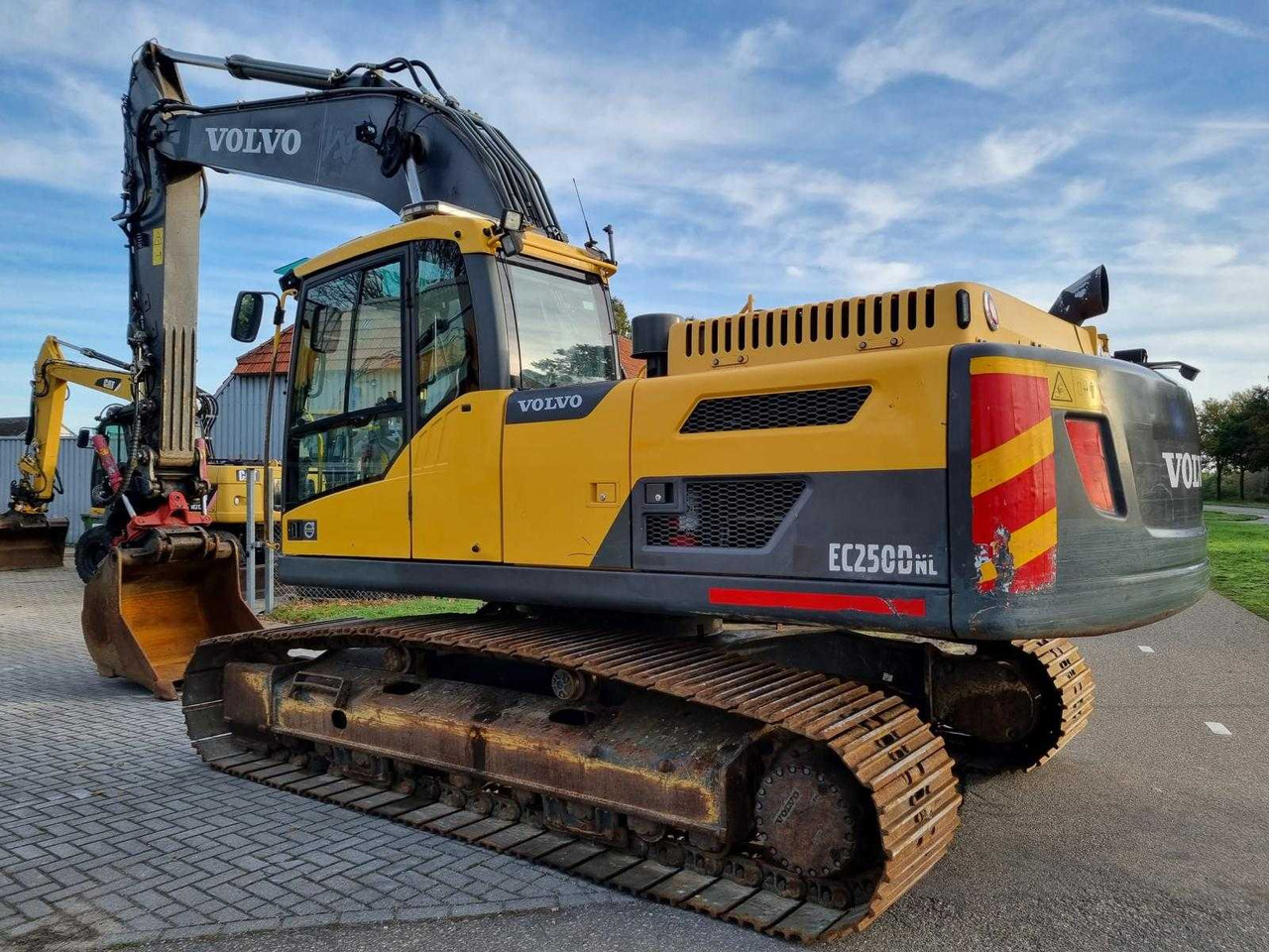 VOLVO EC250DNL - Pásové rýpadlo: obrázek 1 VOLVO EC250DNL - Pásové rýpadlo: obrázek 1