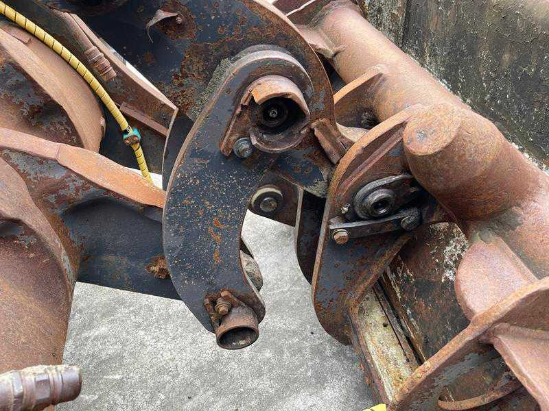 Smykem řízený nakladač pásový VOLVO - L70C - WHEEL LOADER: obrázek 20 Smykem řízený nakladač pásový VOLVO - L70C - WHEEL LOADER: obrázek 20