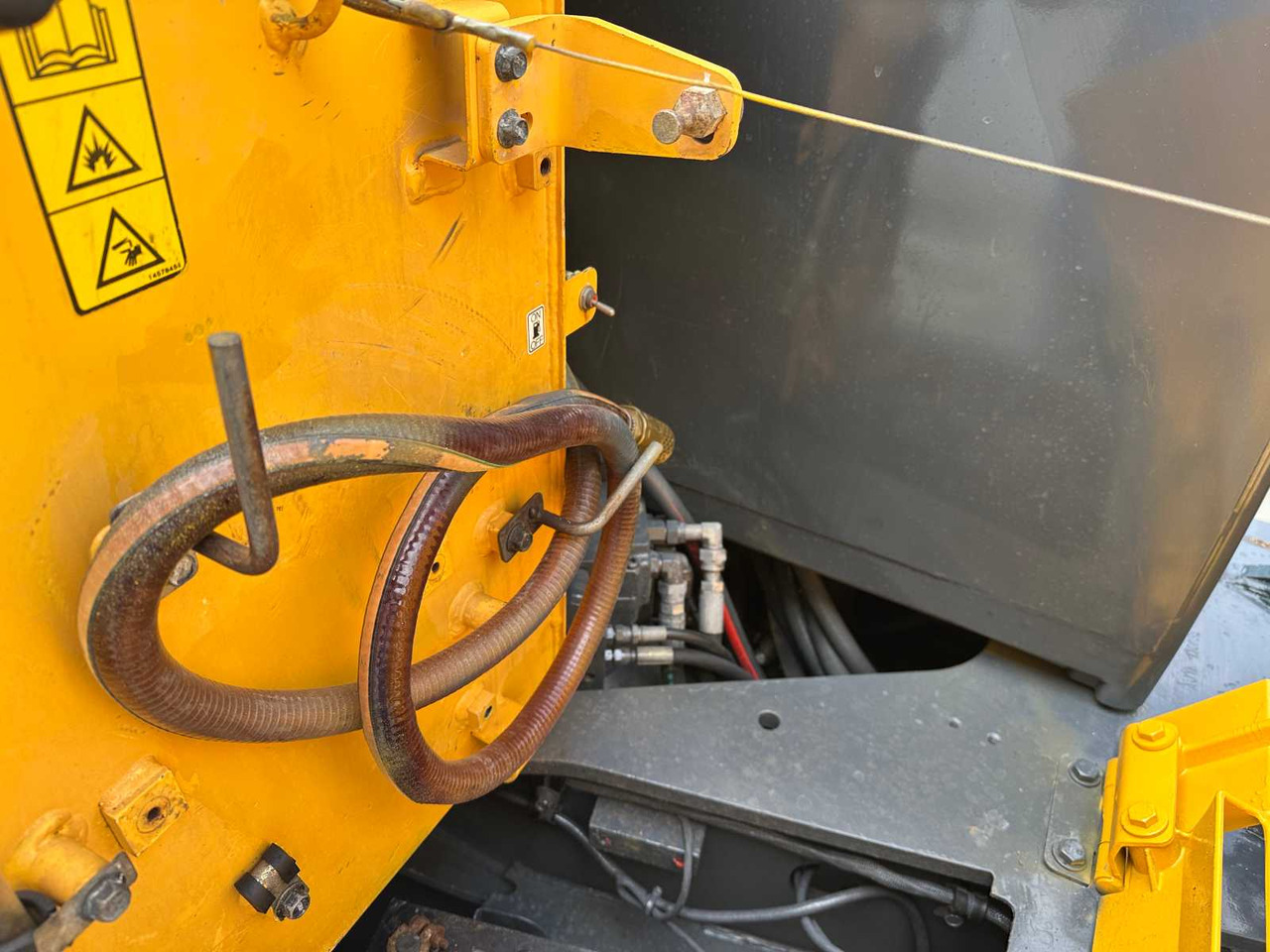 Pásové rýpadlo Volvo EC60C: obrázek 24