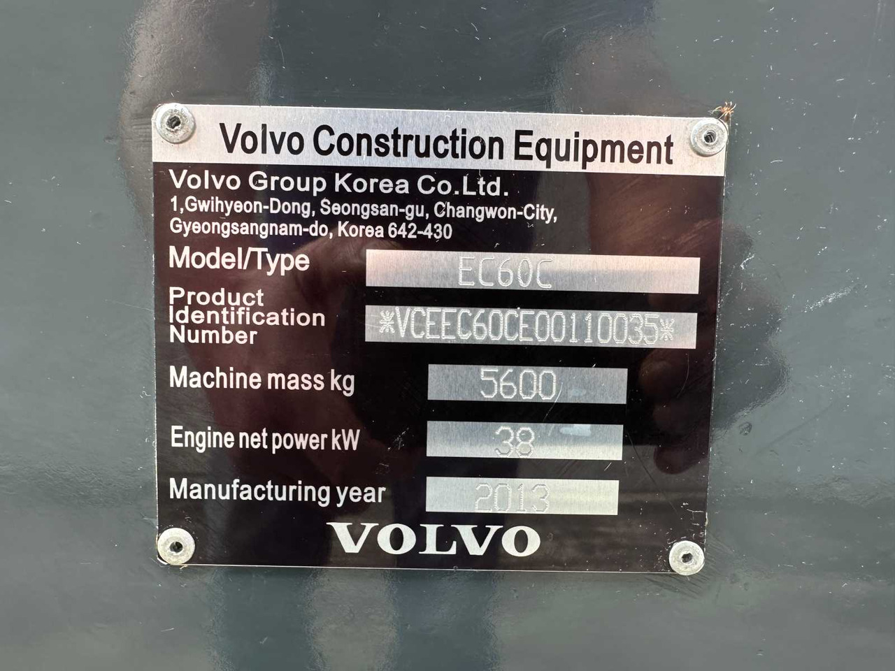 Pásové rýpadlo Volvo EC60C: obrázek 45