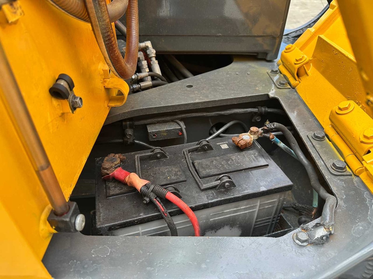 Pásové rýpadlo Volvo EC60C: obrázek 23