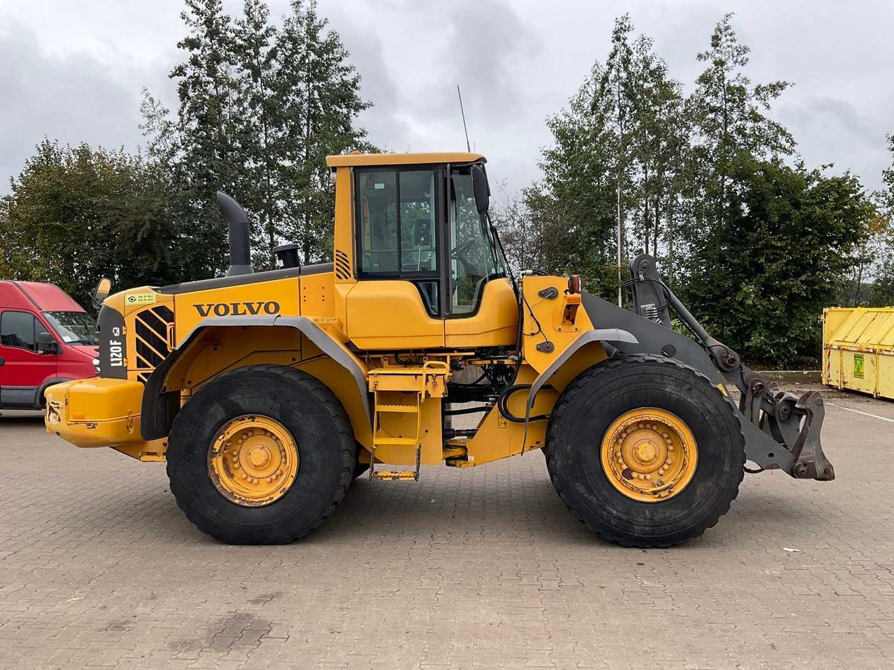 Volvo L120F - Kolový nakladač: obrázek 4 Volvo L120F - Kolový nakladač: obrázek 4