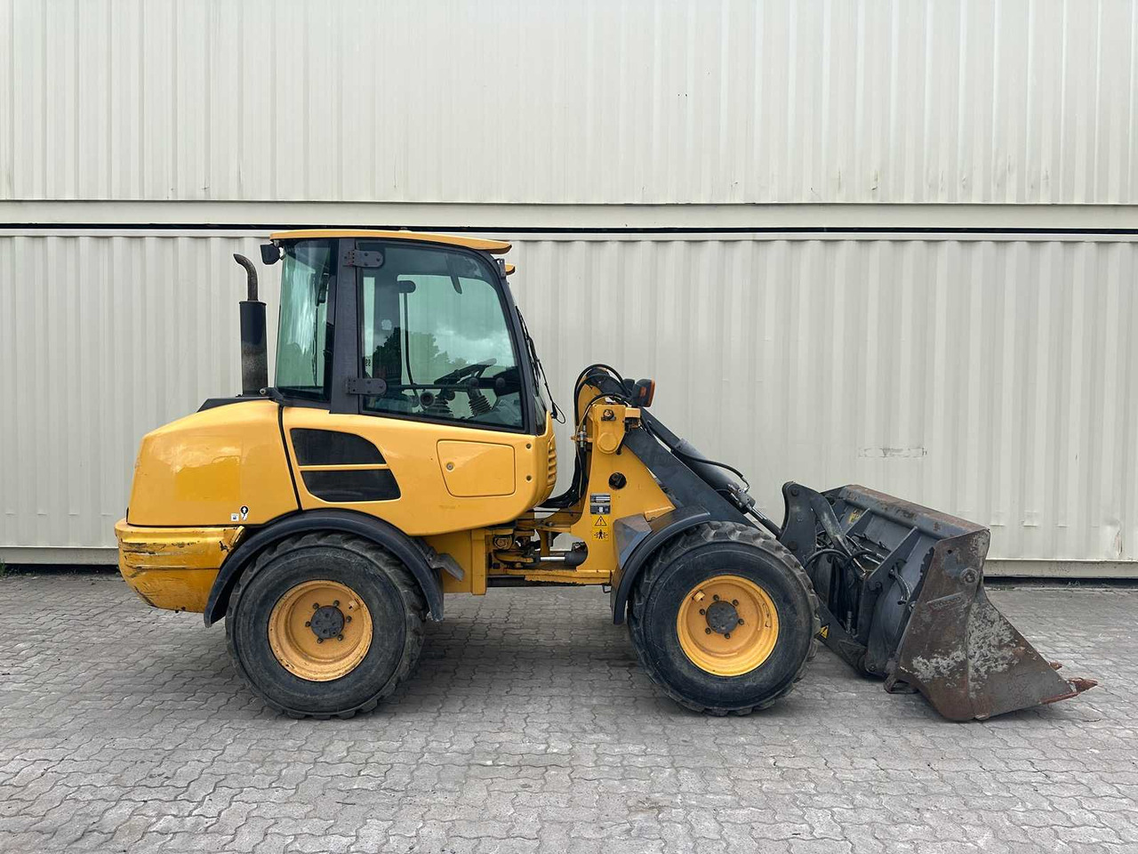 Volvo L25F - Kolový nakladač: obrázek 2 Volvo L25F - Kolový nakladač: obrázek 2