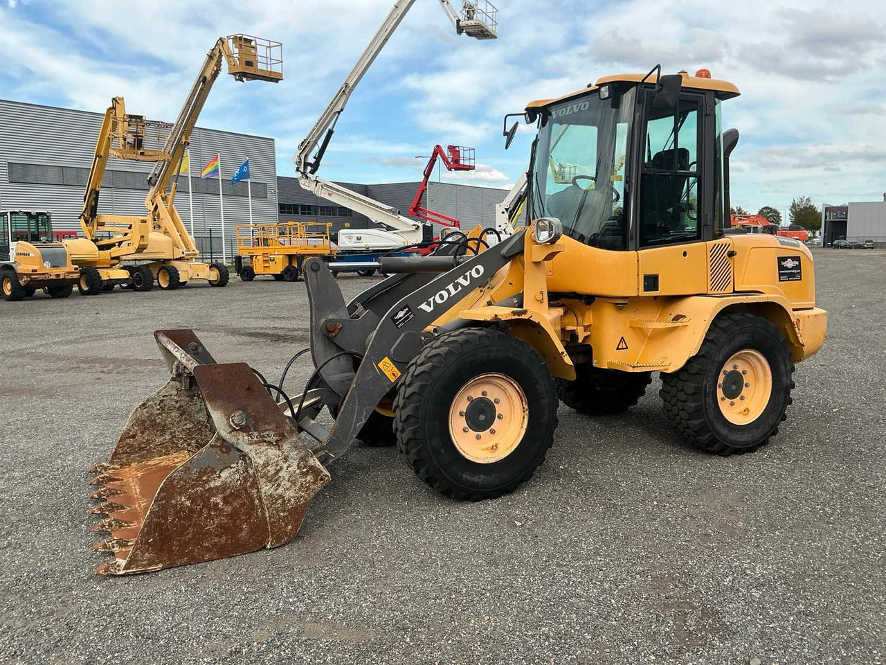 Volvo L35G - Kolový nakladač: obrázek 2 Volvo L35G - Kolový nakladač: obrázek 2