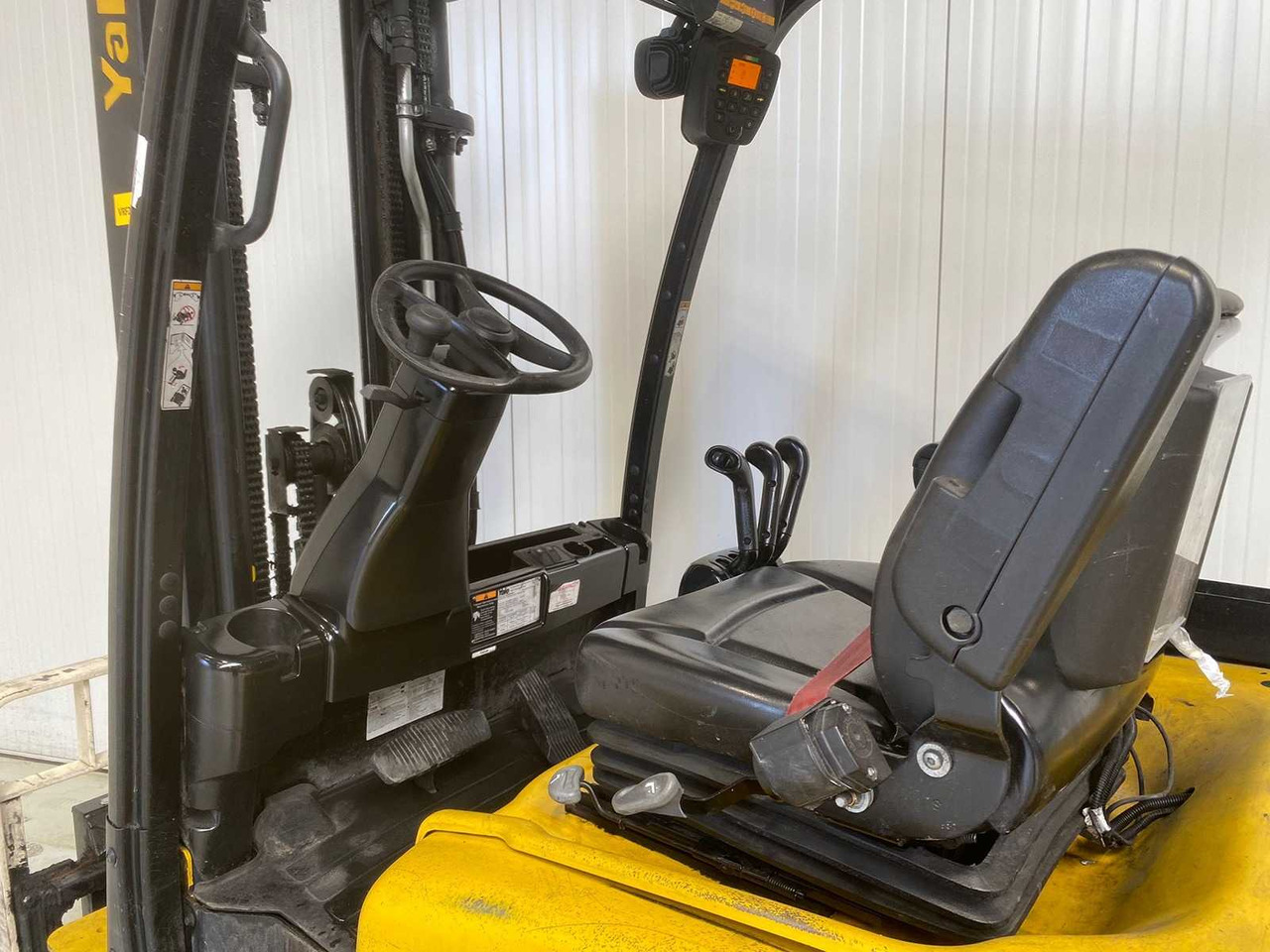 YALE - 2013 - ERP 35 VL - FORKLIFT TRIPLEX - FREELIFT - SIDESHIFT - Vysokozdvižný vozík: obrázek 3 YALE - 2013 - ERP 35 VL - FORKLIFT TRIPLEX - FREELIFT - SIDESHIFT - Vysokozdvižný vozík: obrázek 3