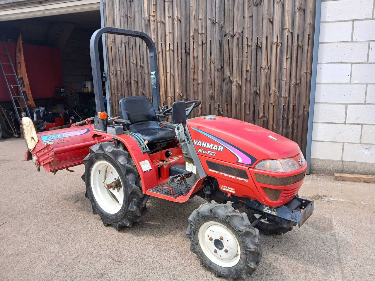 Yanmar Ke-60 - Malotraktor: obrázek 2 Yanmar Ke-60 - Malotraktor: obrázek 2
