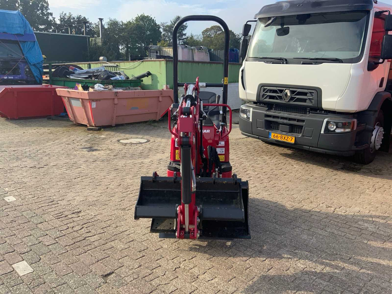Yanmar SV08-1C - Mini rýpadlo: obrázek 2 Yanmar SV08-1C - Mini rýpadlo: obrázek 2