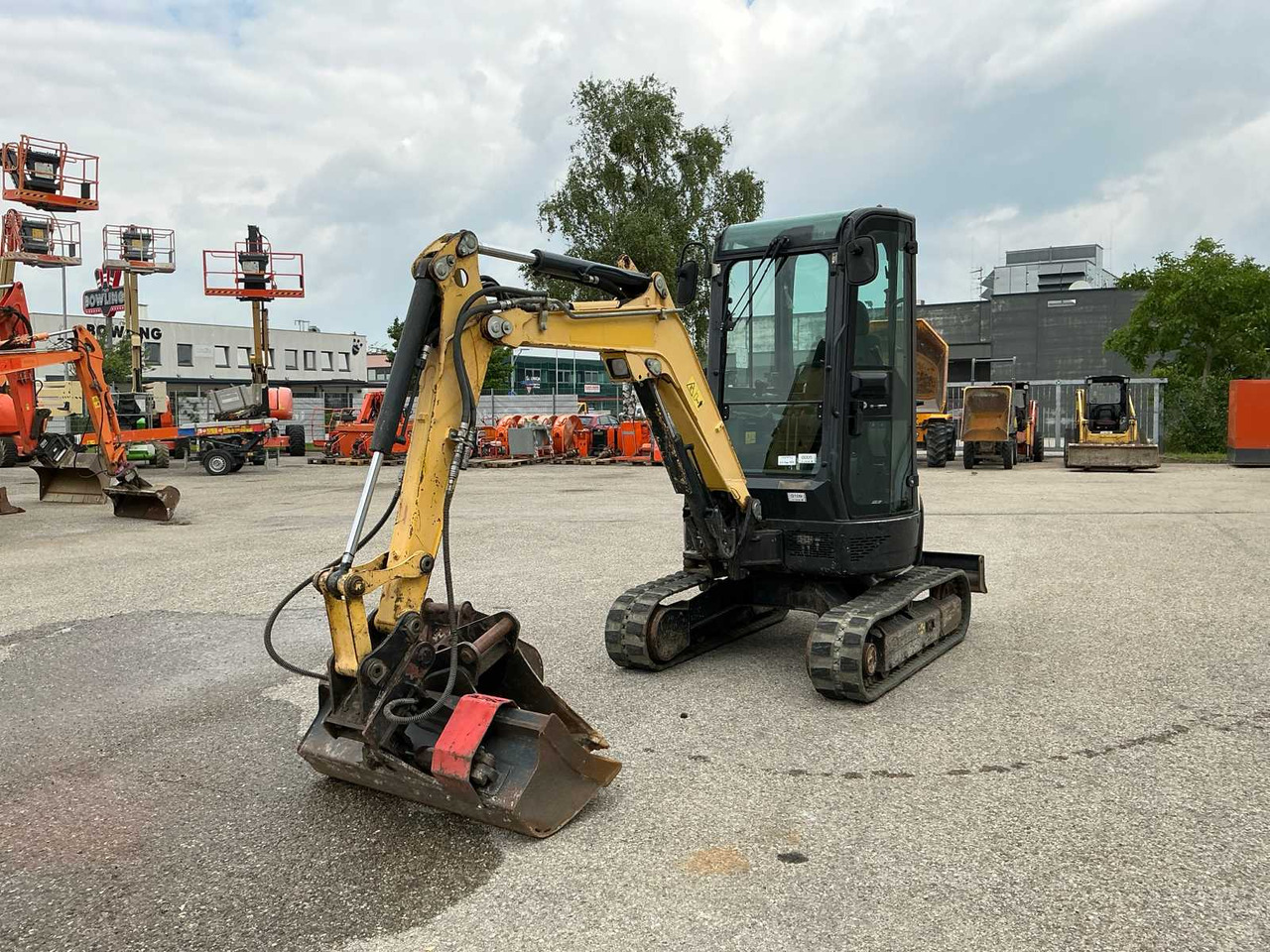 Yanmar VIO25-4 - Pásové rýpadlo: obrázek 2 Yanmar VIO25-4 - Pásové rýpadlo: obrázek 2