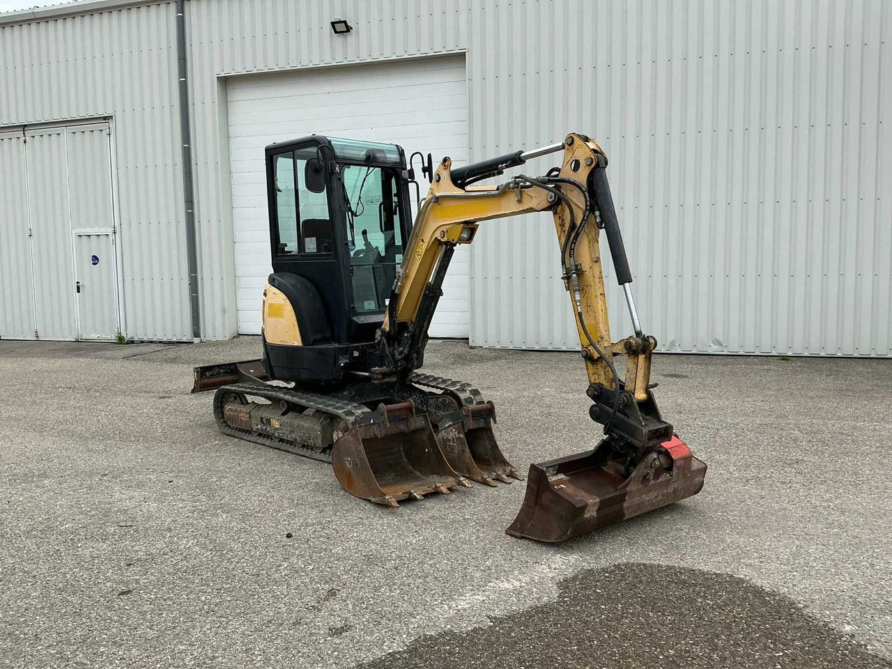 Yanmar VIO25-4 - Pásové rýpadlo: obrázek 1 Yanmar VIO25-4 - Pásové rýpadlo: obrázek 1