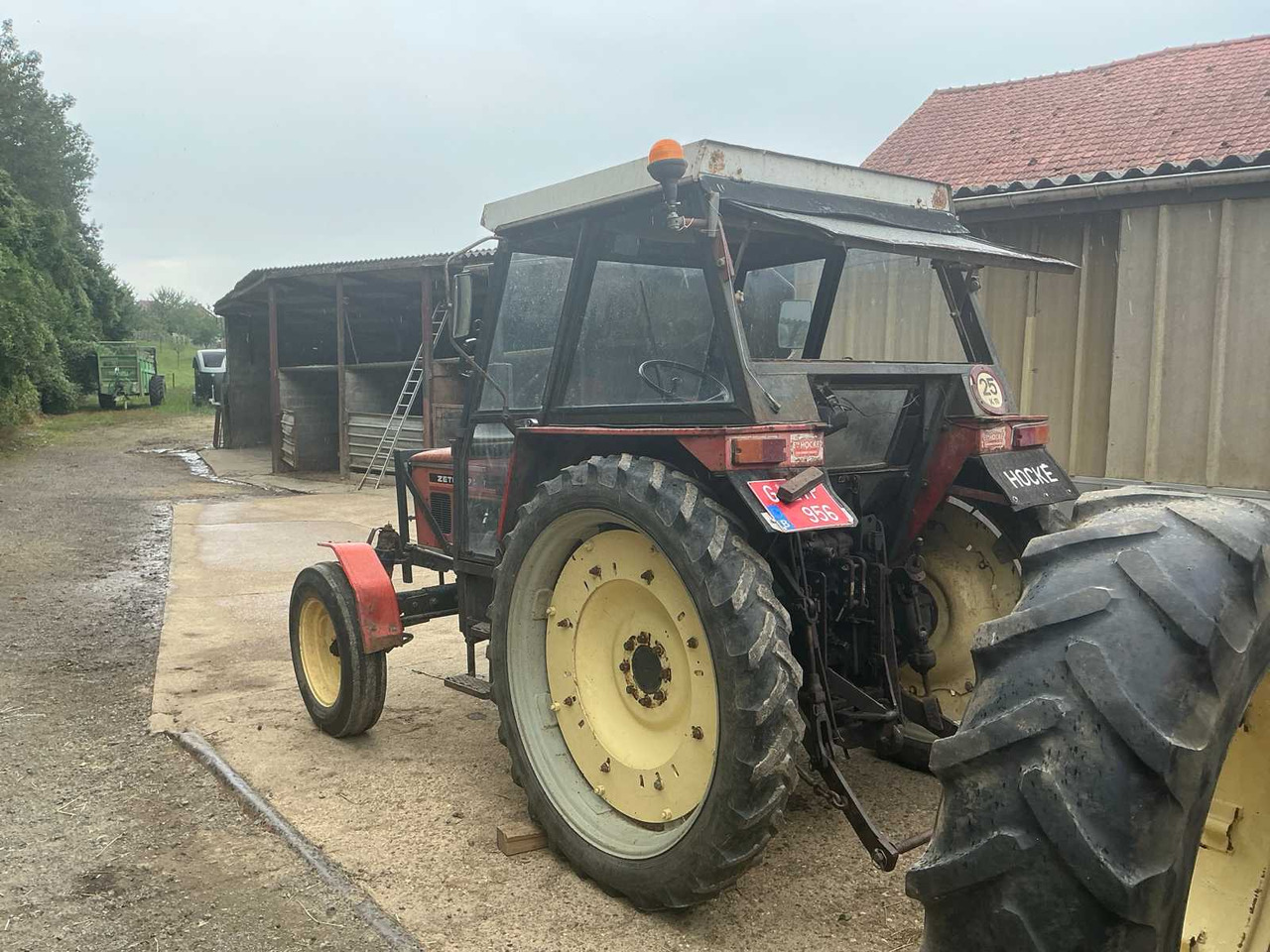 Zetor 7011 - Traktor: obrázek 3 Zetor 7011 - Traktor: obrázek 3
