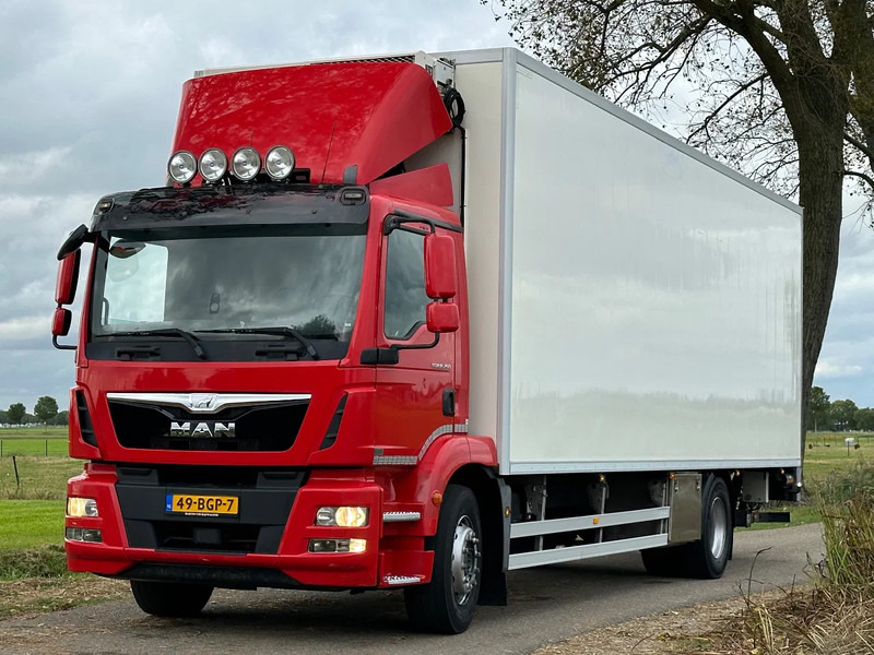MAN TGM TGM 18.290 GEÏSOLEERDE OPBOUW - Skříňový nákladní auto: obrázek 1 MAN TGM TGM 18.290 GEÏSOLEERDE OPBOUW - Skříňový nákladní auto: obrázek 1