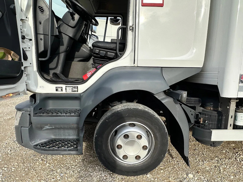 Renault D - Skříňový nákladní auto: obrázek 5 Renault D - Skříňový nákladní auto: obrázek 5