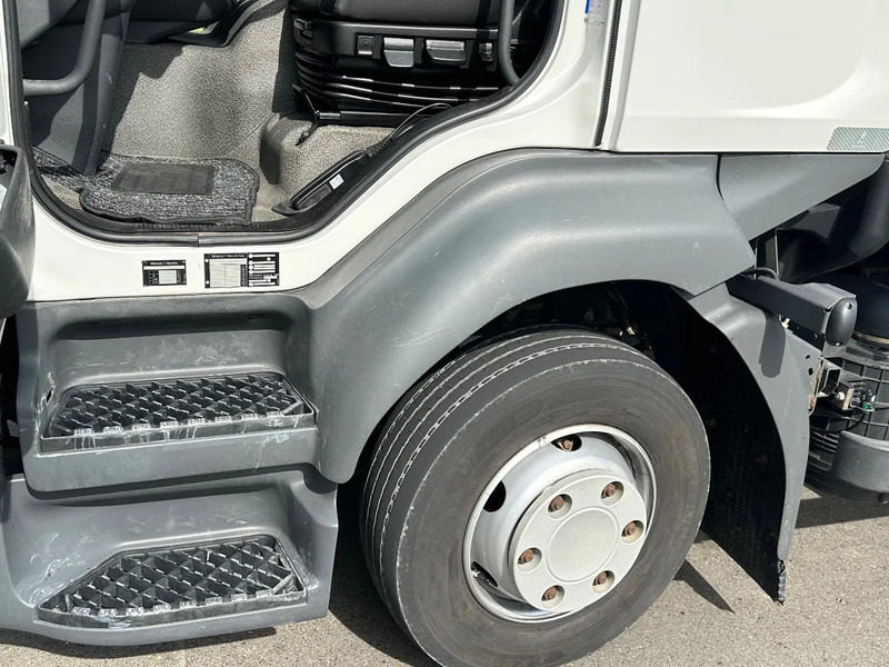 Renault D240.12. EURO6. 11-2021. - Plachtový nákladní auto: obrázek 5 Renault D240.12. EURO6. 11-2021. - Plachtový nákladní auto: obrázek 5