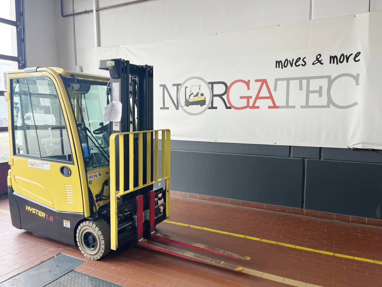 Hyster J1.6XNT MWB - Elektrický vysokozdvižný vozík: obrázek 2 Hyster J1.6XNT MWB - Elektrický vysokozdvižný vozík: obrázek 2