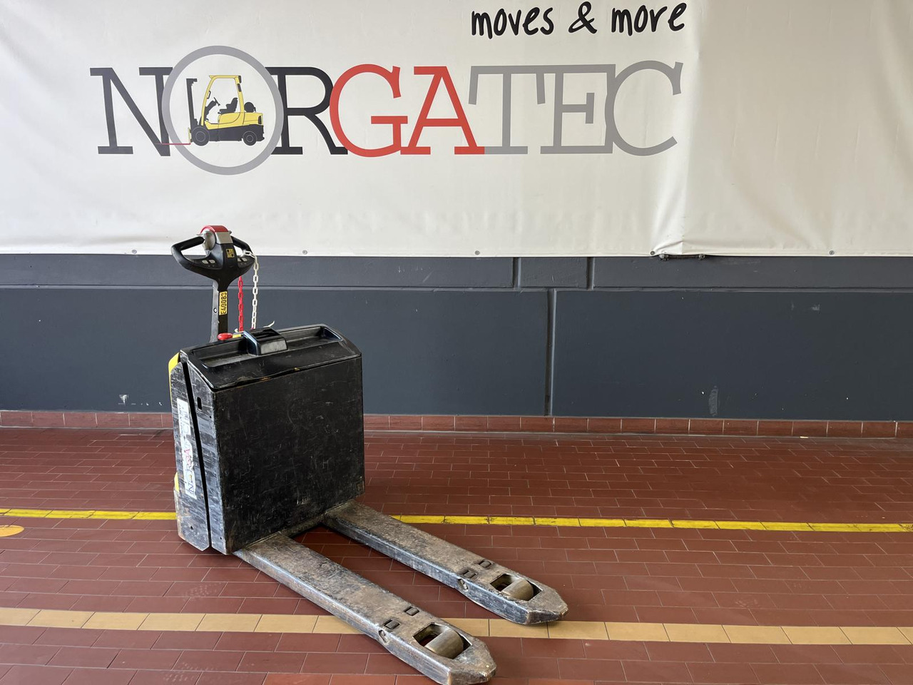 Hyster P1.8 - Paletový vozík: obrázek 2 Hyster P1.8 - Paletový vozík: obrázek 2