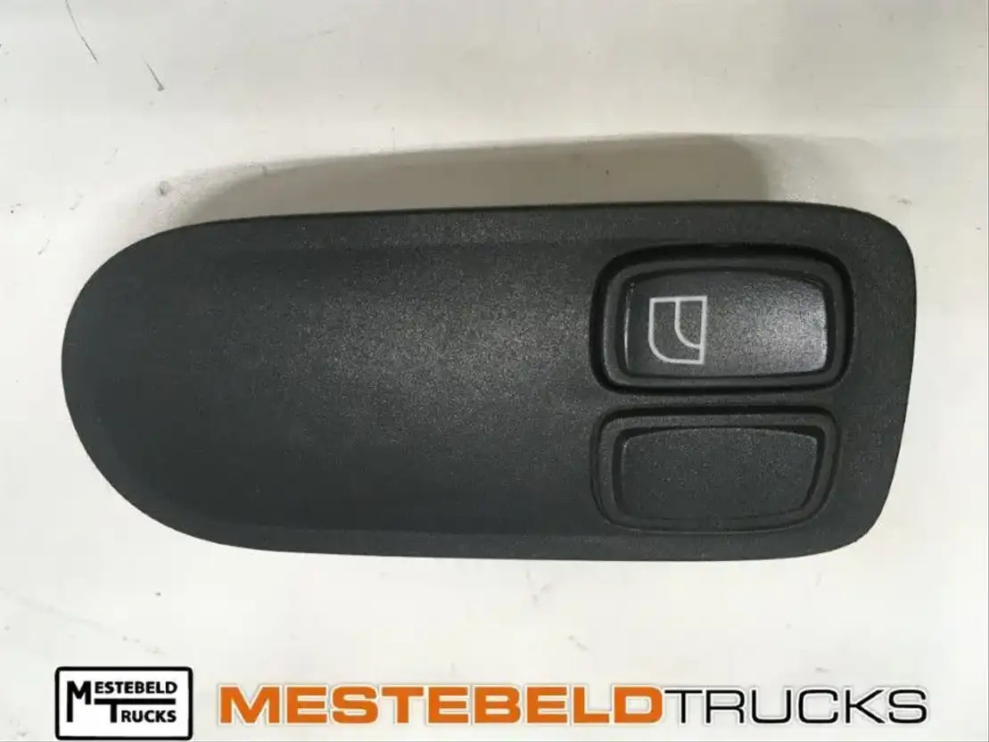 DAF CF 85 Raambedieningsschakelaar - Kabina a interiér pro Nákladní auto: obrázek 1 DAF CF 85 Raambedieningsschakelaar - Kabina a interiér pro Nákladní auto: obrázek 1