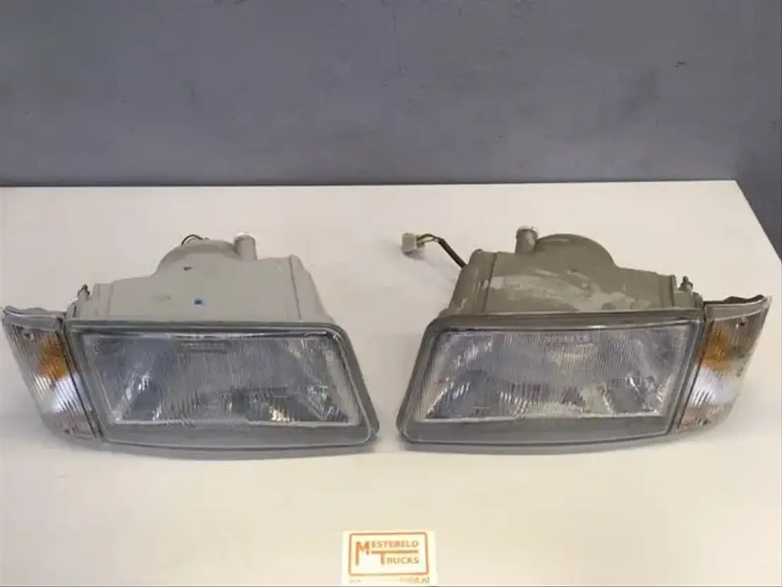 Iveco Koplamp - Elektrický systém pro Nákladní auto: obrázek 1 Iveco Koplamp - Elektrický systém pro Nákladní auto: obrázek 1