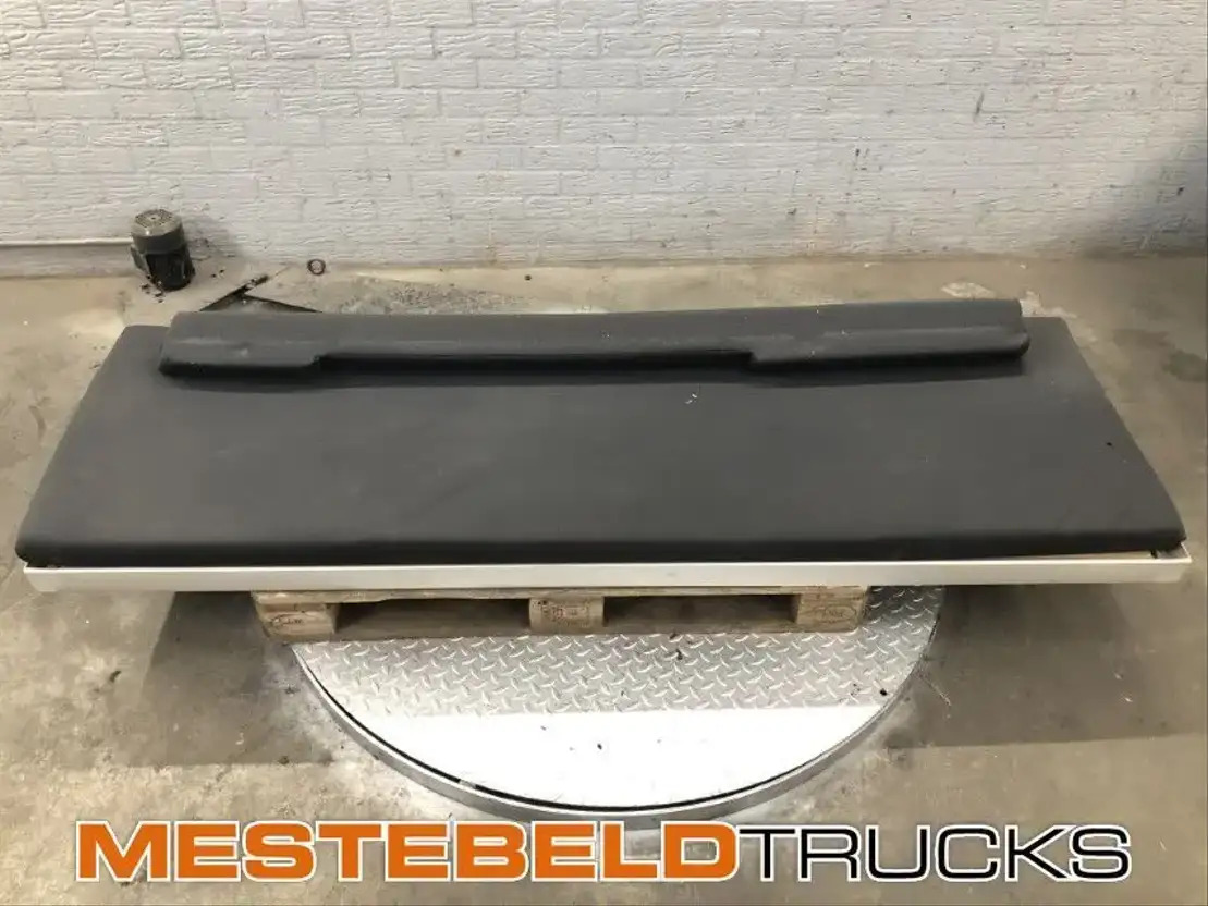 MAN Bed + matras TGX - Kabina a interiér pro Nákladní auto: obrázek 1 MAN Bed + matras TGX - Kabina a interiér pro Nákladní auto: obrázek 1