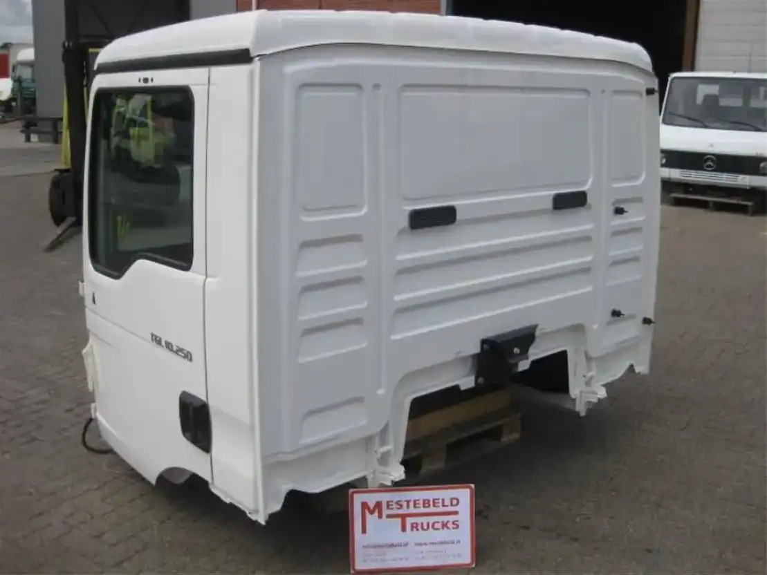 MAN Cabine TGL 10-250 - Kabina pro Nákladní auto: obrázek 2 MAN Cabine TGL 10-250 - Kabina pro Nákladní auto: obrázek 2