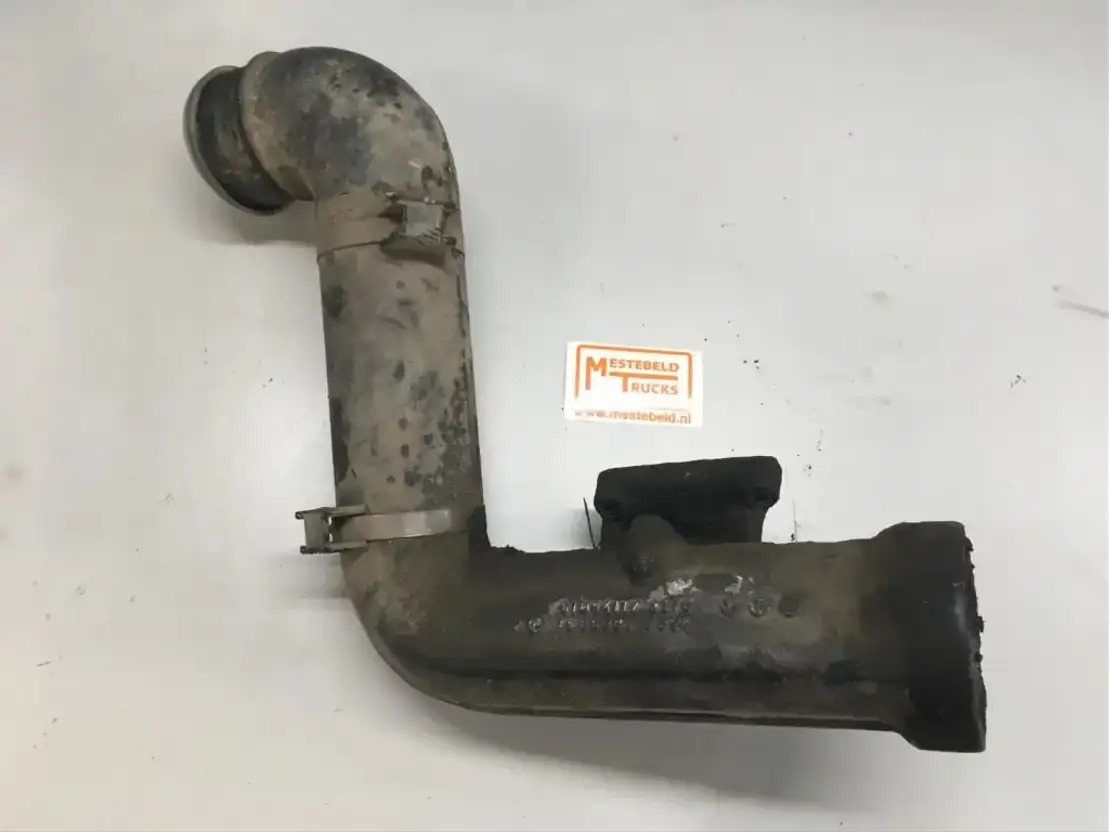 MAN L uchtinlaatpijp - Motor a díly pro Nákladní auto: obrázek 1 MAN L uchtinlaatpijp - Motor a díly pro Nákladní auto: obrázek 1