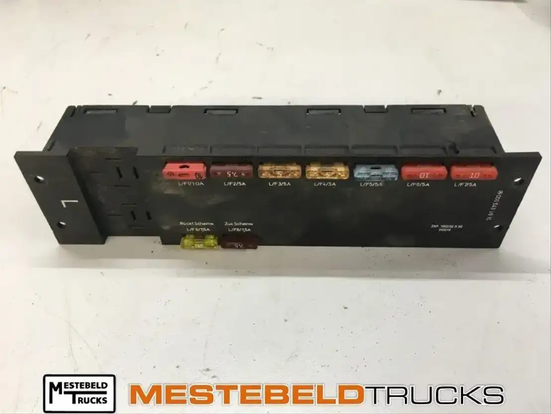 Mercedes-Benz Verlichtingsmodule - Elektrický systém pro Nákladní auto: obrázek 1 Mercedes-Benz Verlichtingsmodule - Elektrický systém pro Nákladní auto: obrázek 1