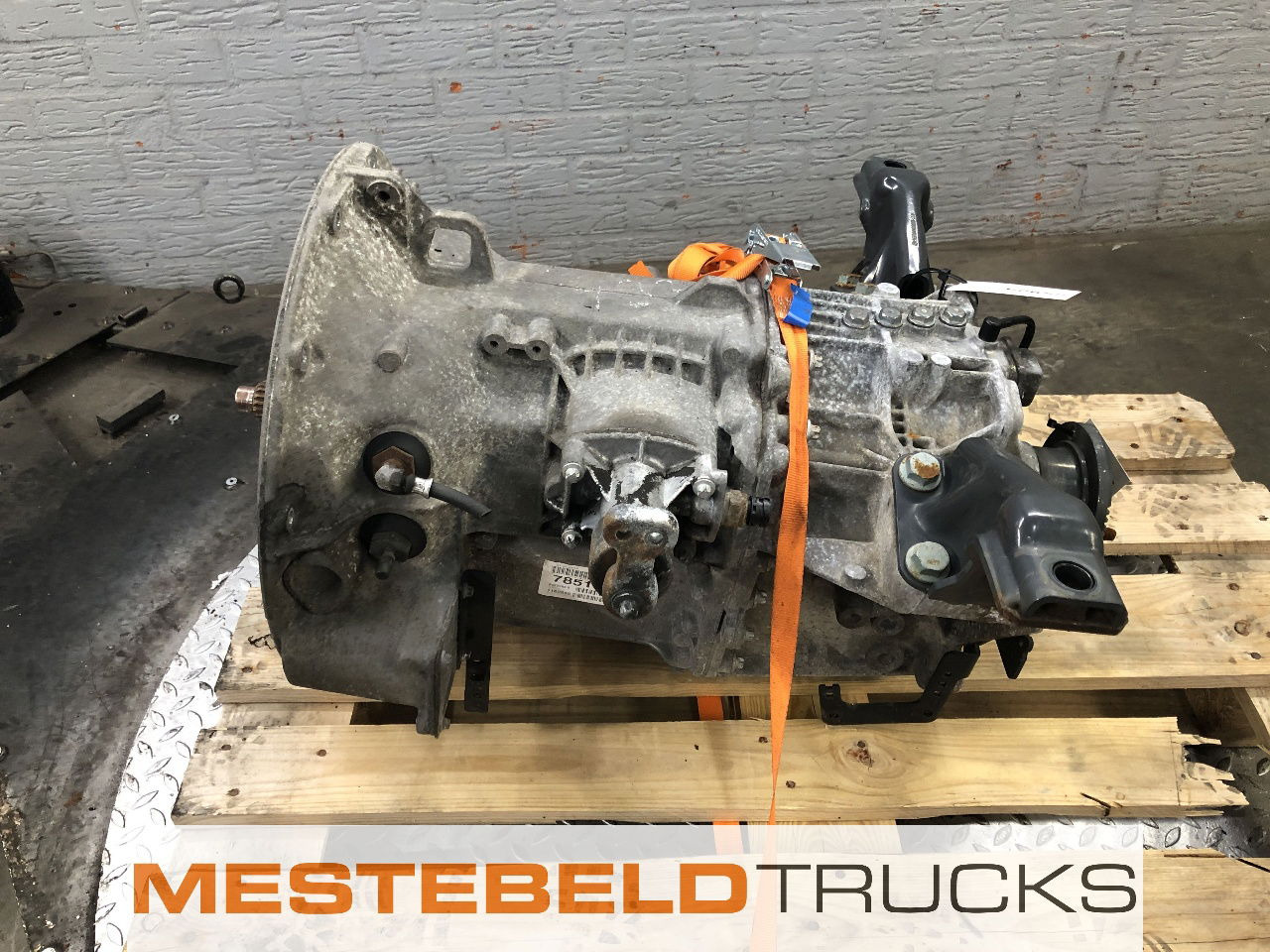 Mercedes-Benz Versnellingsbak G85-6 / 6,7-0,73 manuel - Převodovka a díly pro Nákladní auto: obrázek 1 Mercedes-Benz Versnellingsbak G85-6 / 6,7-0,73 manuel - Převodovka a díly pro Nákladní auto: obrázek 1