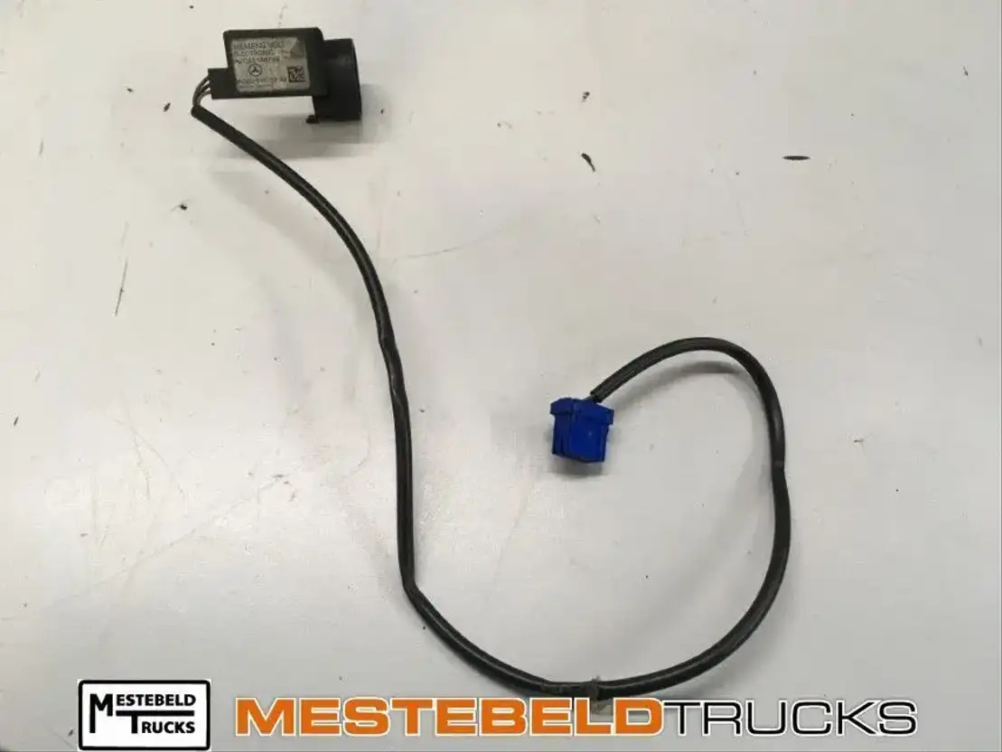 Mercedes-Benz WFS Wegrijblokkering - Ovládání volantem pro Nákladní auto: obrázek 1 Mercedes-Benz WFS Wegrijblokkering - Ovládání volantem pro Nákladní auto: obrázek 1