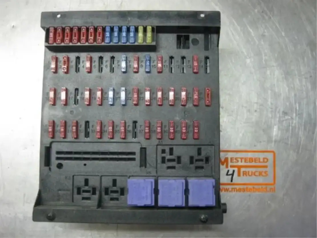 Mercedes-Benz Zekeringskast - Elektrický systém pro Nákladní auto: obrázek 1 Mercedes-Benz Zekeringskast - Elektrický systém pro Nákladní auto: obrázek 1