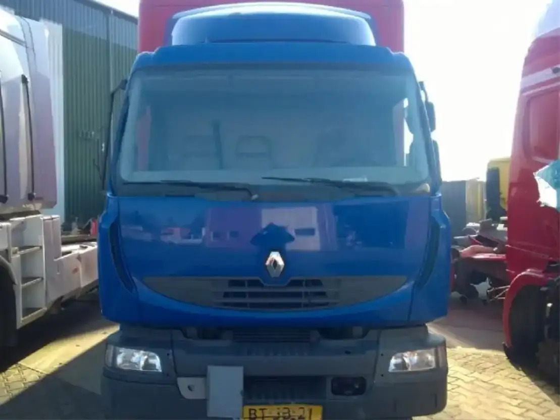 Renault C abine Midlum 220 DXI - Kabina pro Nákladní auto: obrázek 1 Renault C abine Midlum 220 DXI - Kabina pro Nákladní auto: obrázek 1