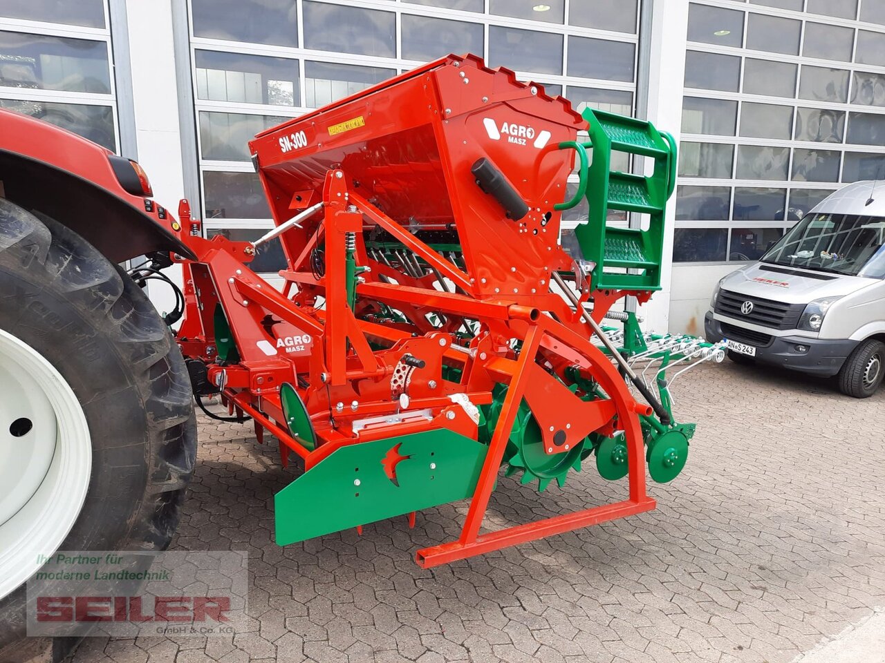 Agro-Masz ANA 30 + SN 300 - Secí kombinace: obrázek 3 Agro-Masz ANA 30 + SN 300 - Secí kombinace: obrázek 3