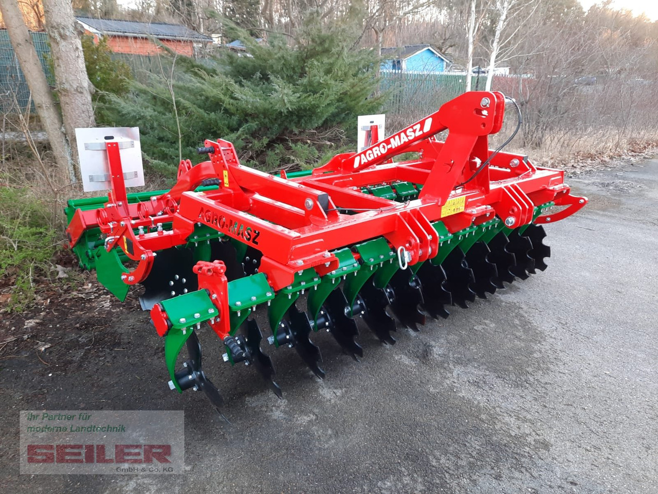 Agro-Masz BT 30 + Rohrstabwalze 500 mm - Talířové brány: obrázek 3 Agro-Masz BT 30 + Rohrstabwalze 500 mm - Talířové brány: obrázek 3