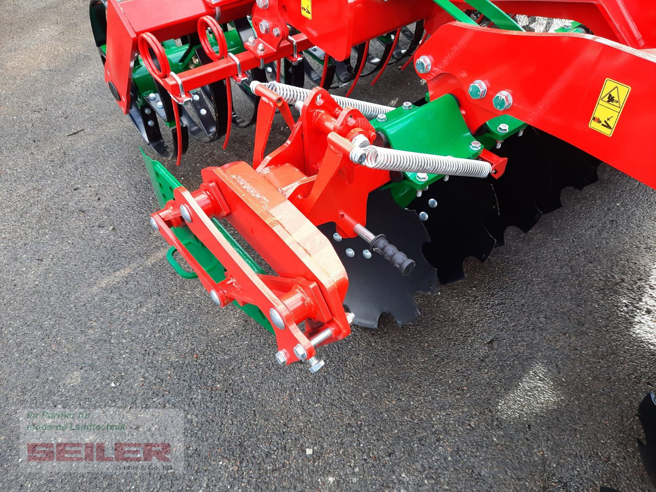 Agro-Masz TROL 30 3m + Dachring 600 - Talířové brány: obrázek 5 Agro-Masz TROL 30 3m + Dachring 600 - Talířové brány: obrázek 5
